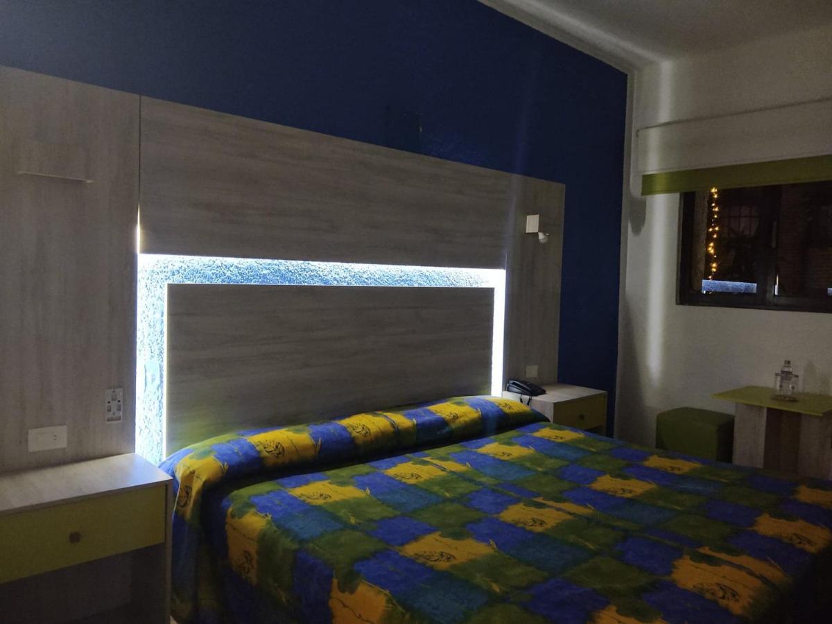 Hotel Gilbert Мехико Экстерьер фото