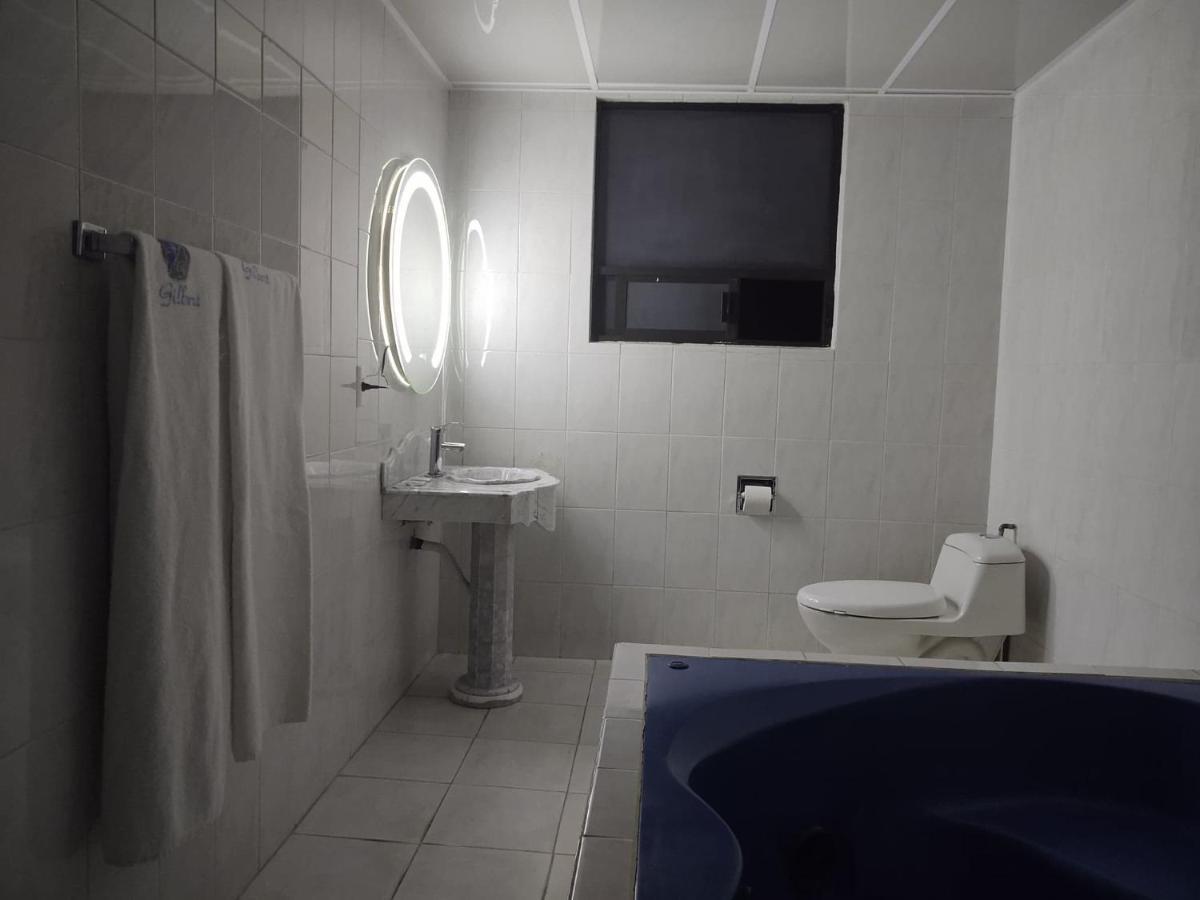 Hotel Gilbert Мехико Экстерьер фото